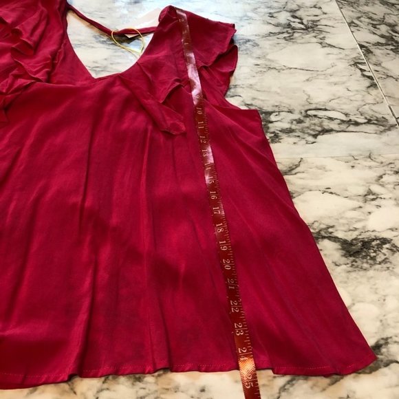BCBG NWT Low Split Back Ruffle Flutter Sleeve Top Pink Sz Large - Picture 9 of 9